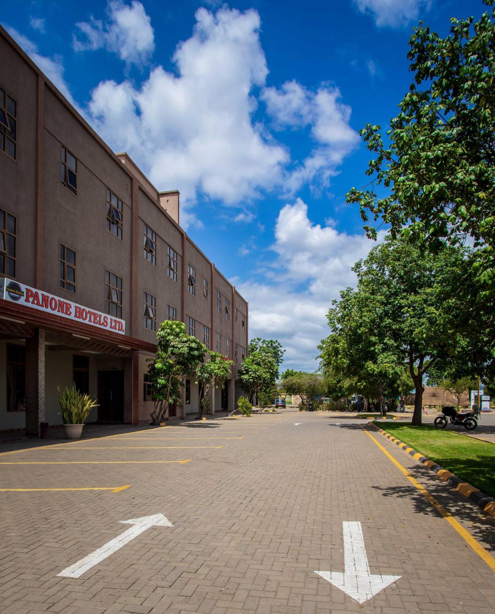 Panone Hotels - King'Ori Kilimanjaro Airport Moshi Esterno foto