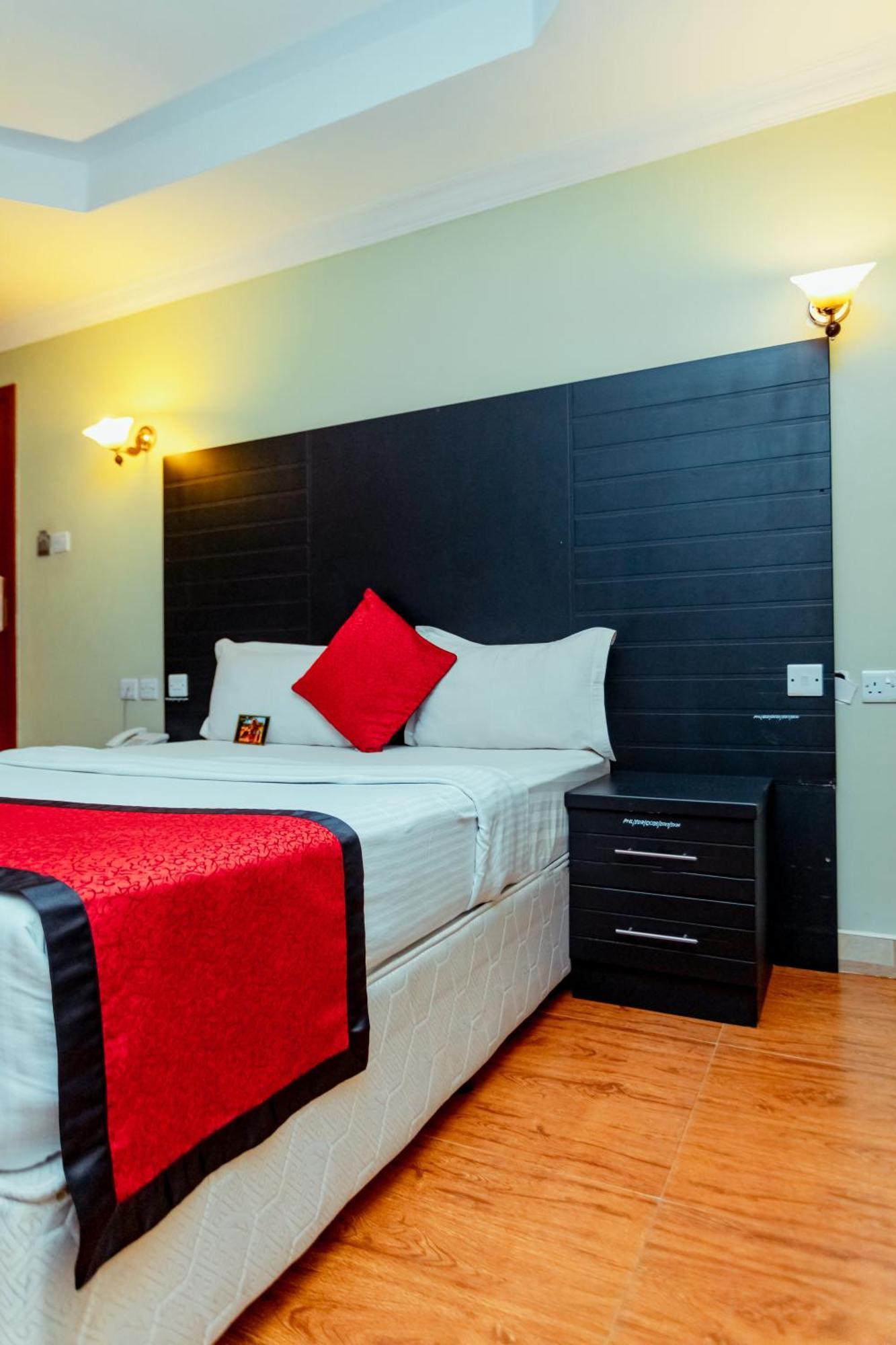 Panone Hotels - King'Ori Kilimanjaro Airport Moshi Esterno foto